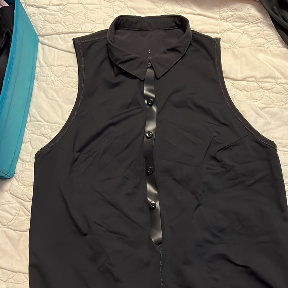 Lululemon top - Picture 3 of 3